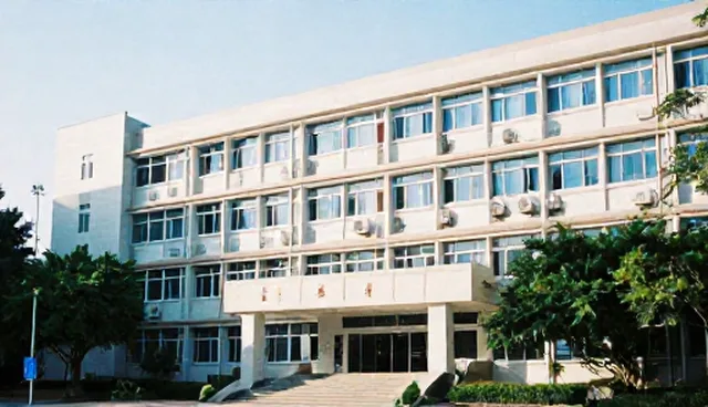 凤岗网站设计,两种做法对比及实际取舍